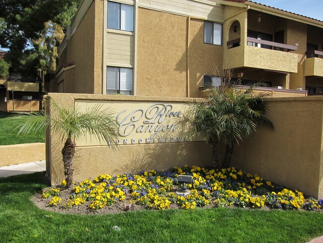 Photo - 18752 Mandan St Unidad #1011