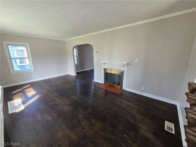 Photo - 3757 Grosvenor Rd