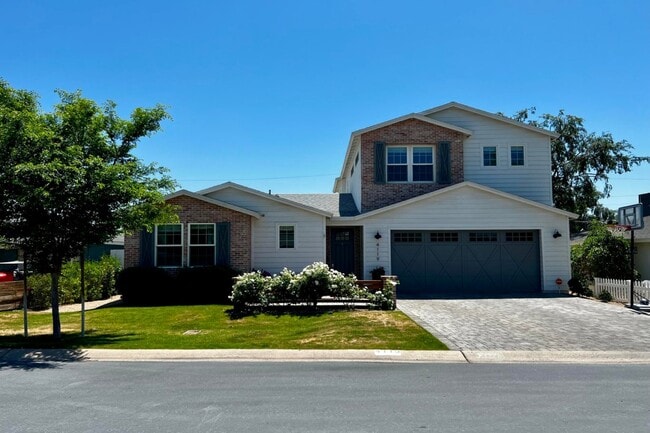 Photo - 4119 E Sells Dr House