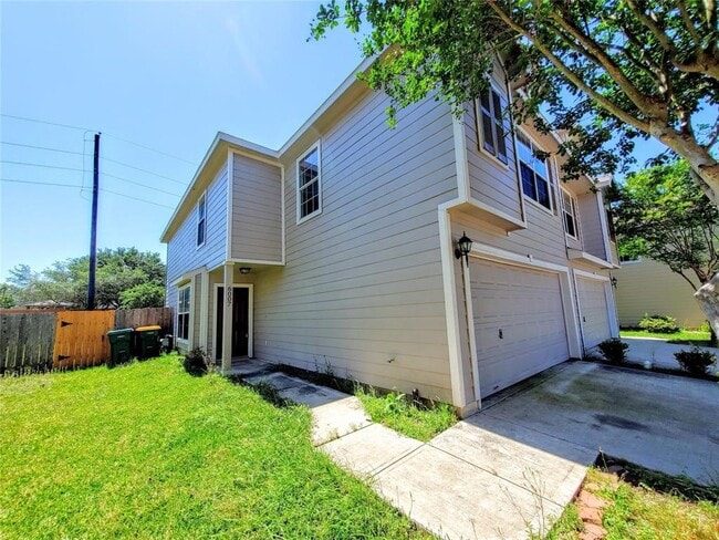 Photo - 6007 Shelbourne Park Ln