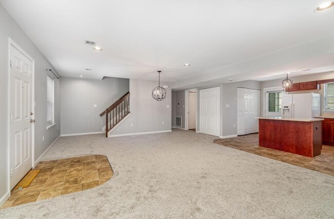 Photo - 180 Melbourne Ln