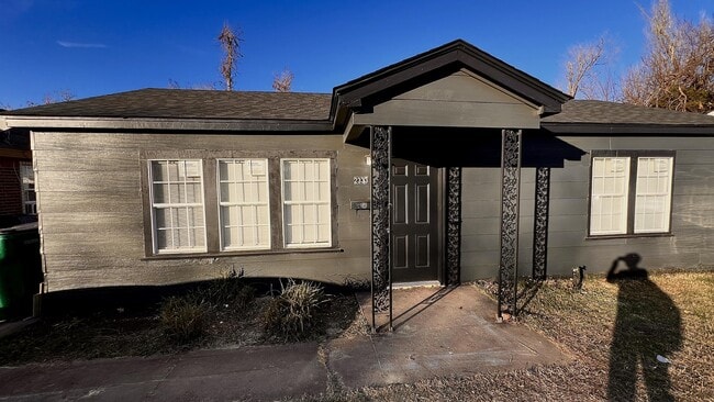 Photo - 2333 SW 38th St