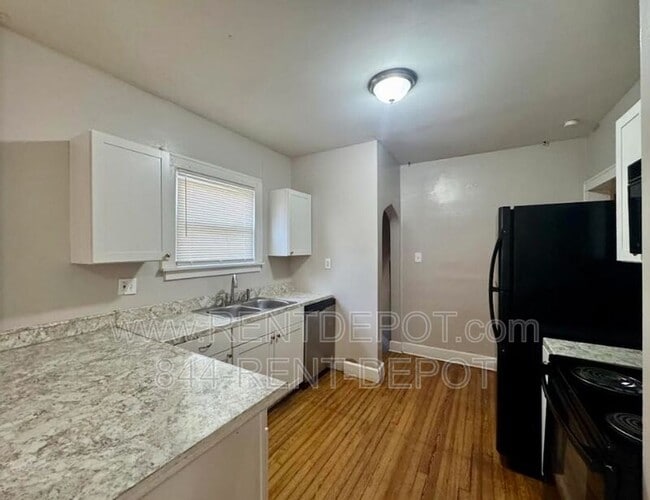 Photo - 1016 Marshall Ave
