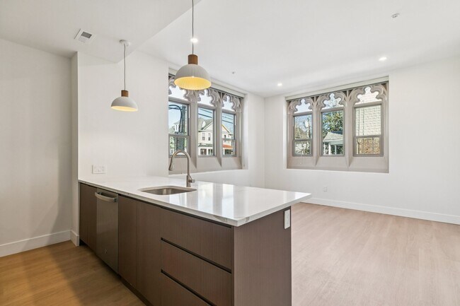 Photo - The Bellmere