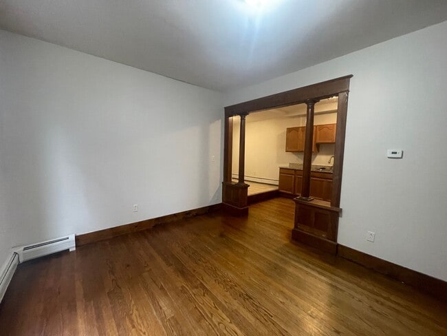 Photo - 57-59 Holbrook St Unidad 57 Holbrook