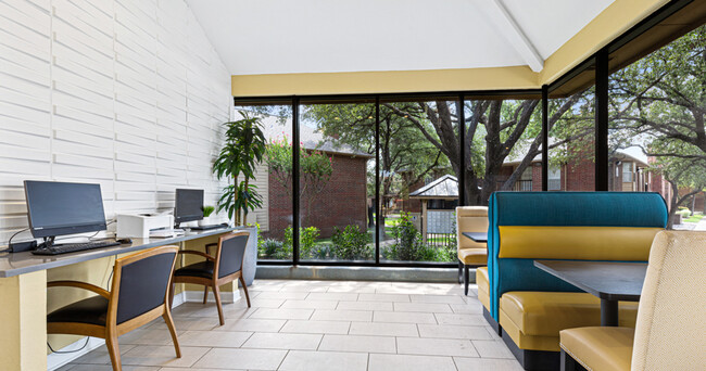 Parc Plaza Apartments