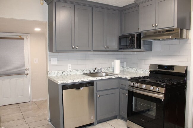 Photo - HOLIDAY SPECIAL-One Month FREE with 12 Mon...