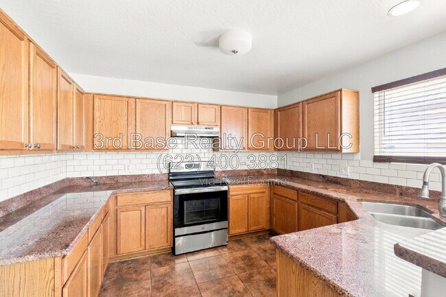 22593 W Solano Dr