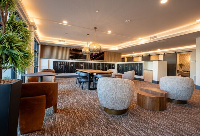 Mail and Social gathering room - The ONE @ Signal Butte