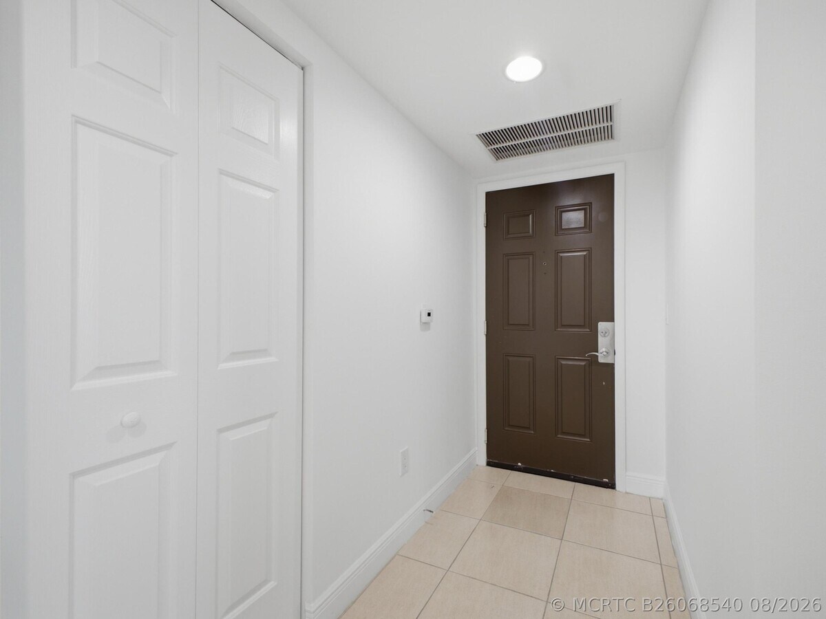 Photo - 610 Clematis St Unit 614