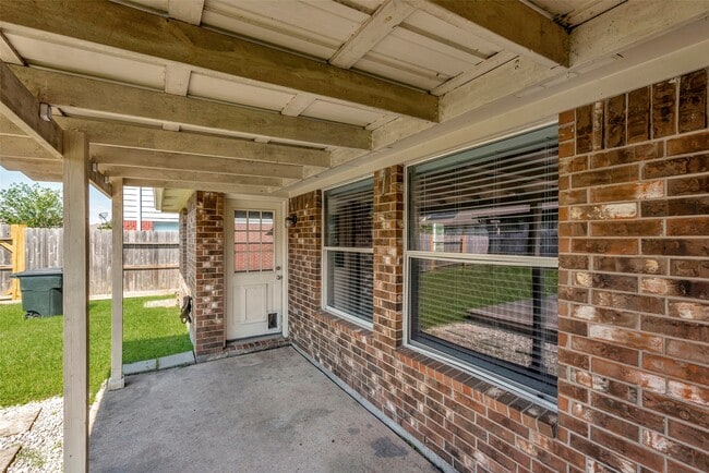 Photo - 2239 Waxwing Dr