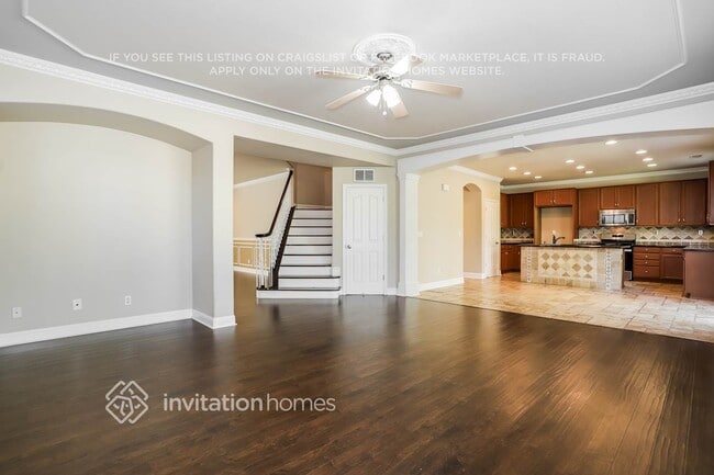 Photo - 1492 Drummond Ln