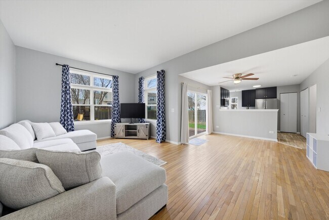 Photo - 2211 Carpenter Ave