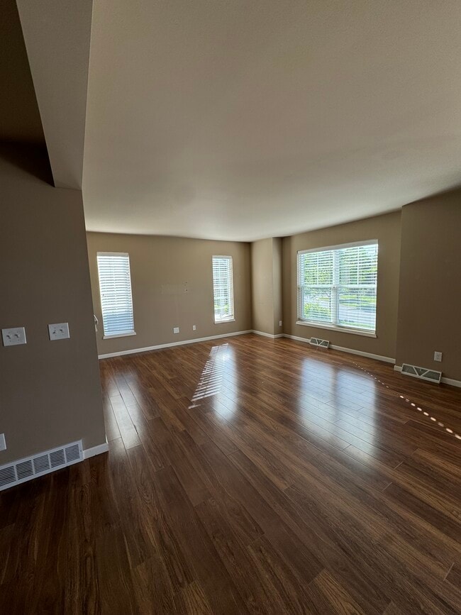 Photo - 1714 Fair Pheasant Way