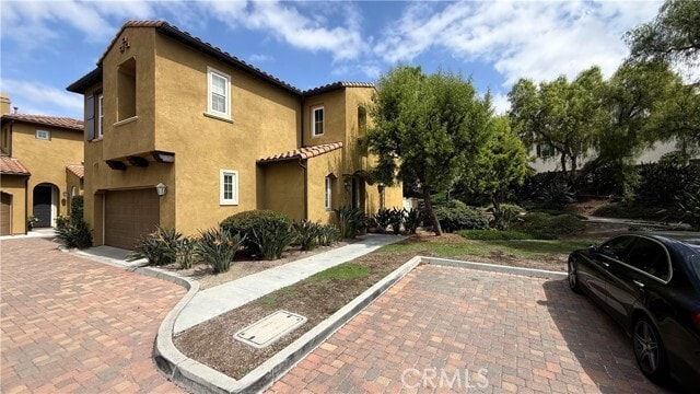 1 Paseo Vista