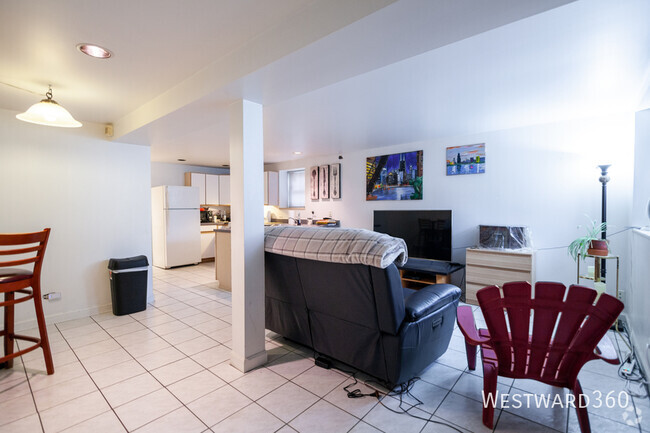 Building Photo - 2047 W Cortez St Unit G Rental