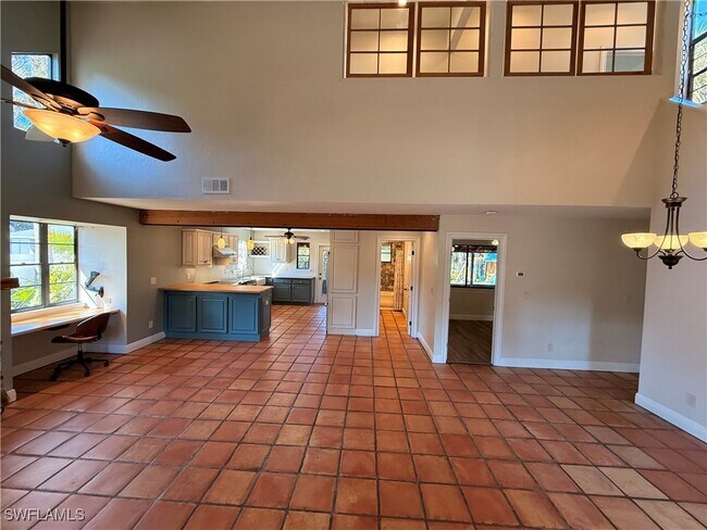 Photo - 5825 Dogwood Way