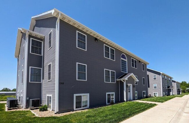 Photo - 1317 B Ave W Condo Unit 13