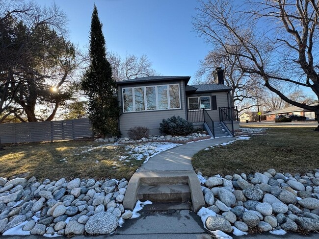 Building Photo - 9100 Grandview Ave