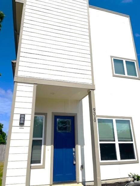 Building Photo - 9310 Coffee St Rental