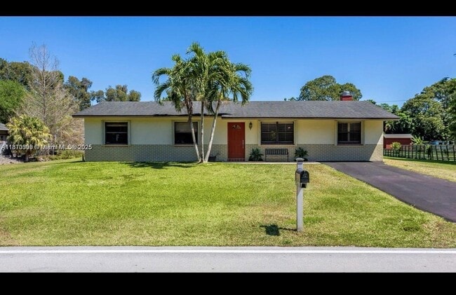 Building Photo - 6160 SW 188th Ave Rental