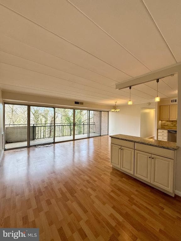 Photo - 2300 Riddle Ave Unit 208