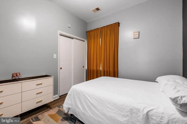 Photo - 2834 R St SE