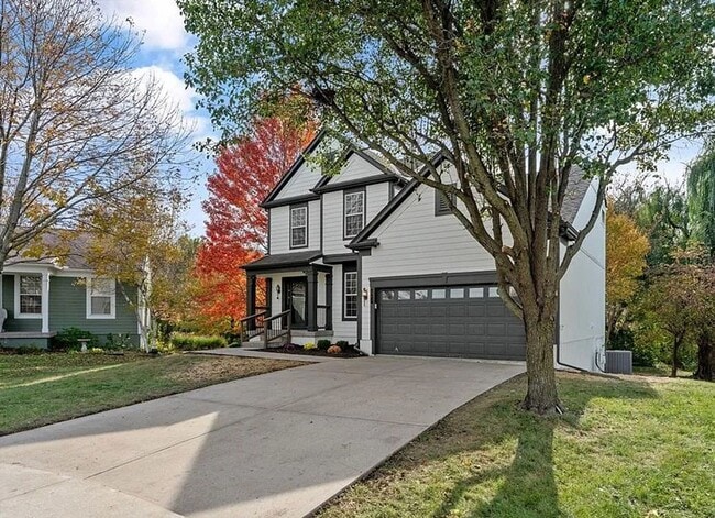 Photo - Spacious and Elegant 4 BR 3.5 BA Home in Olathe!