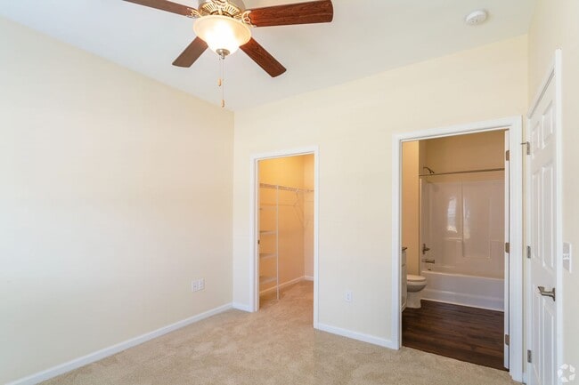 Photo - River Oaks Villas