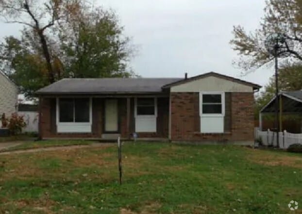 Building Photo - 10214 Castle Dr Rental