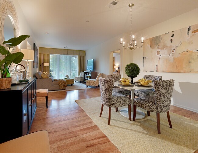 Queens Gate Apartments For Rent in Bound Brook, NJ