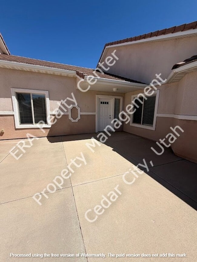 Photo - Move-In Discount - 3 Bedroom 2 bath in The Seasons