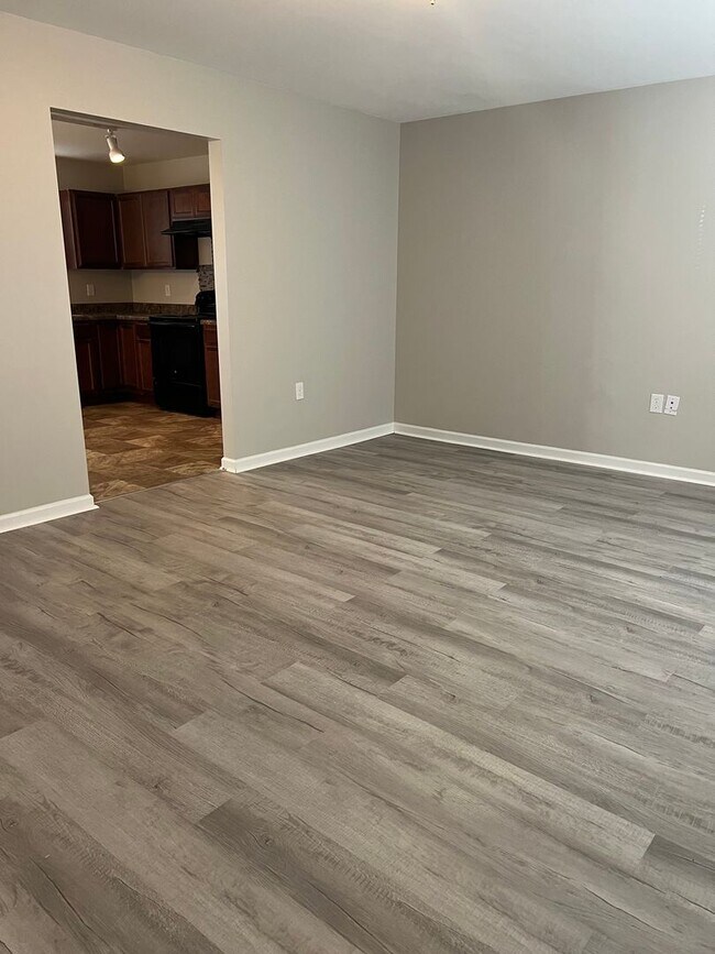 Photo - 3 bedroom, 2.5 bath home in Longs!