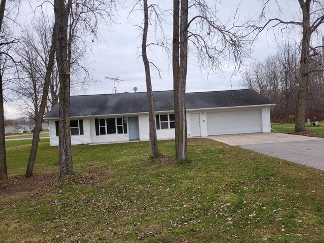 Building Photo - 4944 Rosewood Ct