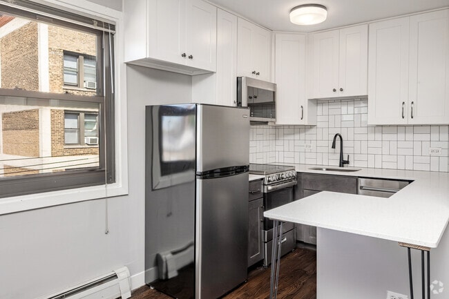 Studio - 375SF - Kitchen