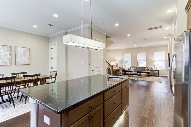 Photo - 224 Adams St