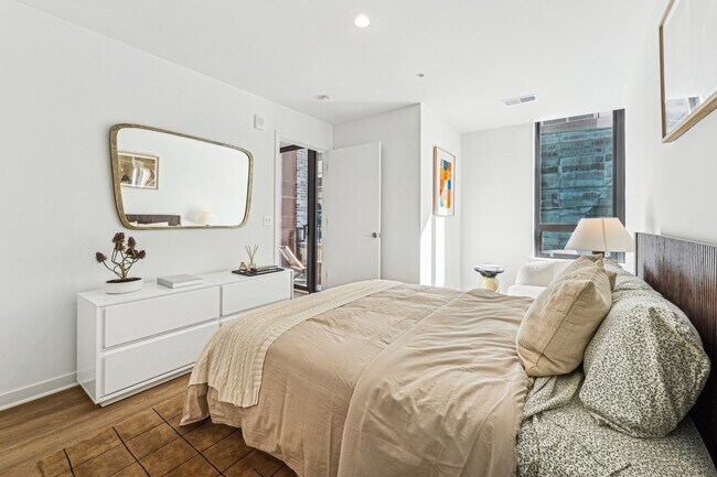 4909 Auburn