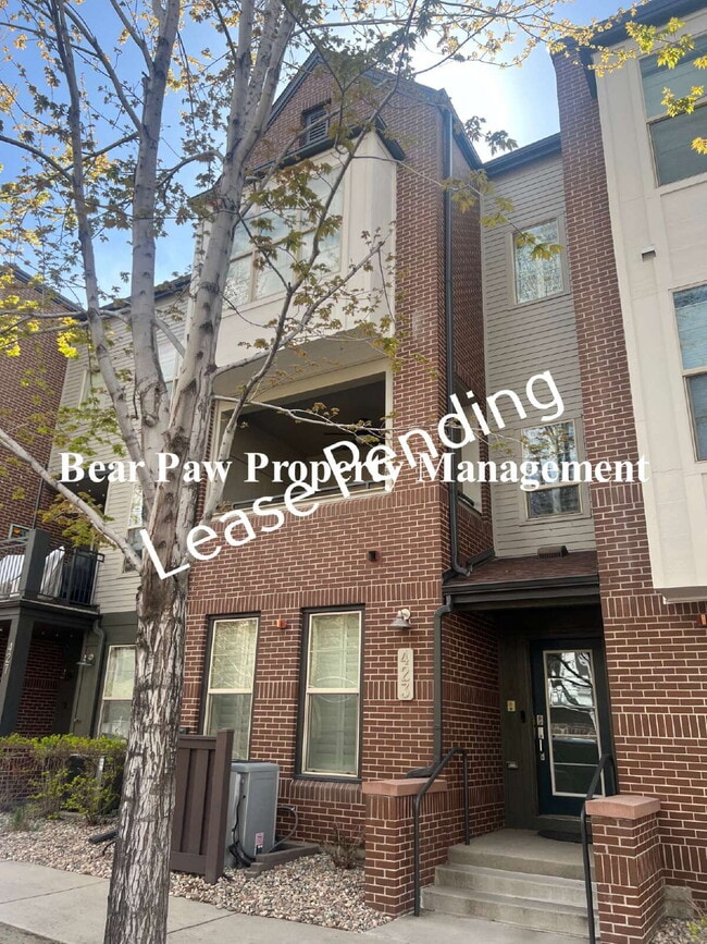 Building Photo - Beautiful Townhome in Belmar!!