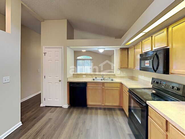 Photo - 6718 Morse Glen Ln