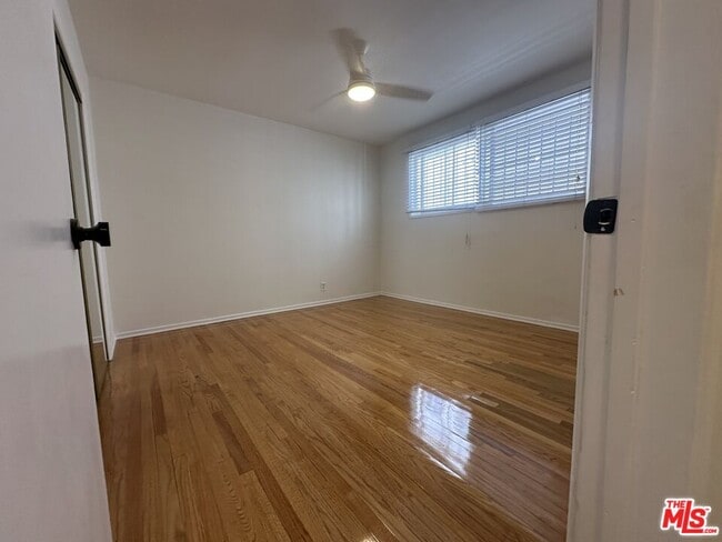 Photo - 8360 Blackburn Ave Unidad 4