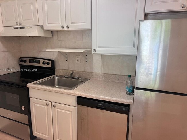 Photo - 7820 NE Bayshore Ct Apartment Unit 210