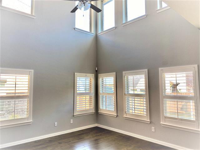 Photo - 920 Brookville Ct