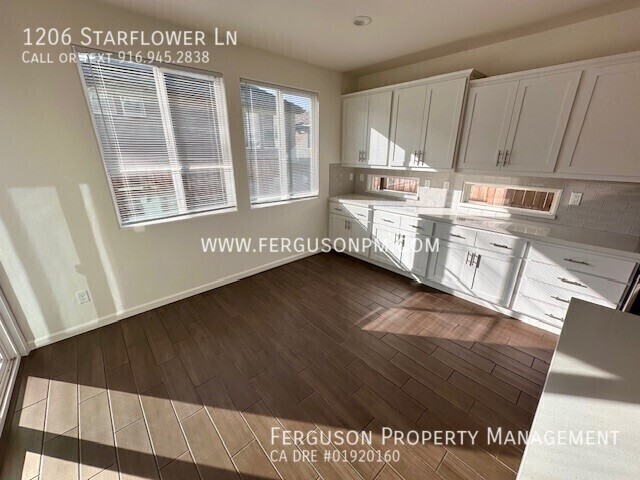 Photo - 1206 Starflower Ln