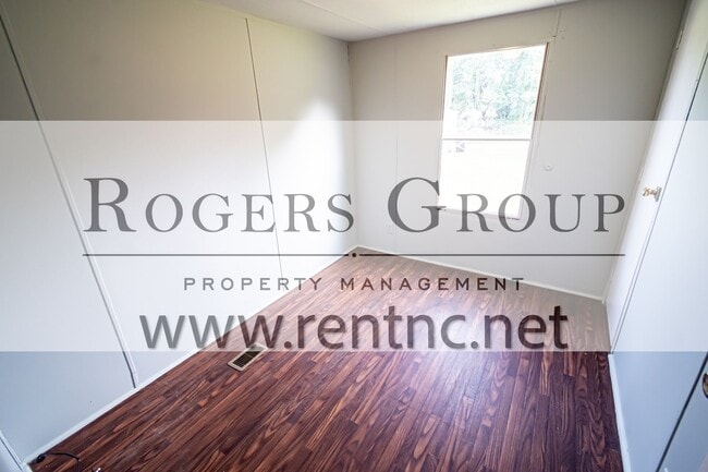 Photo - 241 Hidden Lake Ln