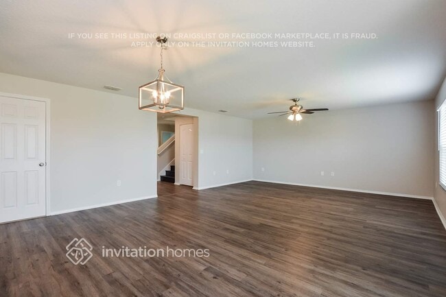 13743 Laranja St