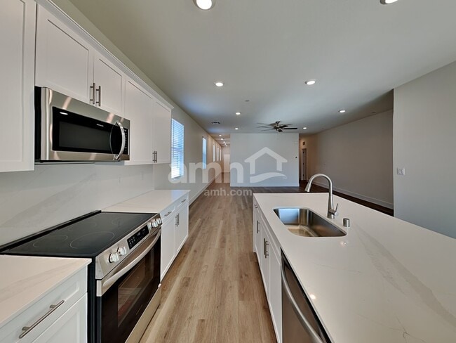 Photo - 545 Silverbell Fls Pl