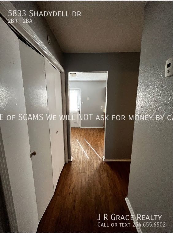 Photo - 5833 Shadydell