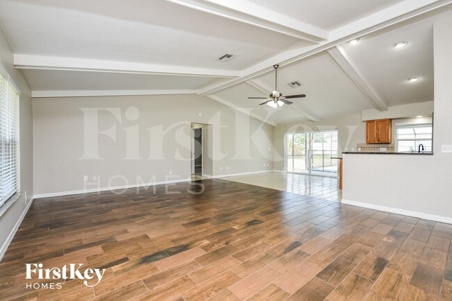Photo - 406 SE 10th Ave