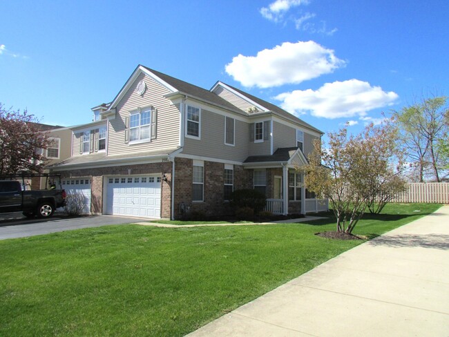 Photo - 2502 Evergreen Cir Townhome