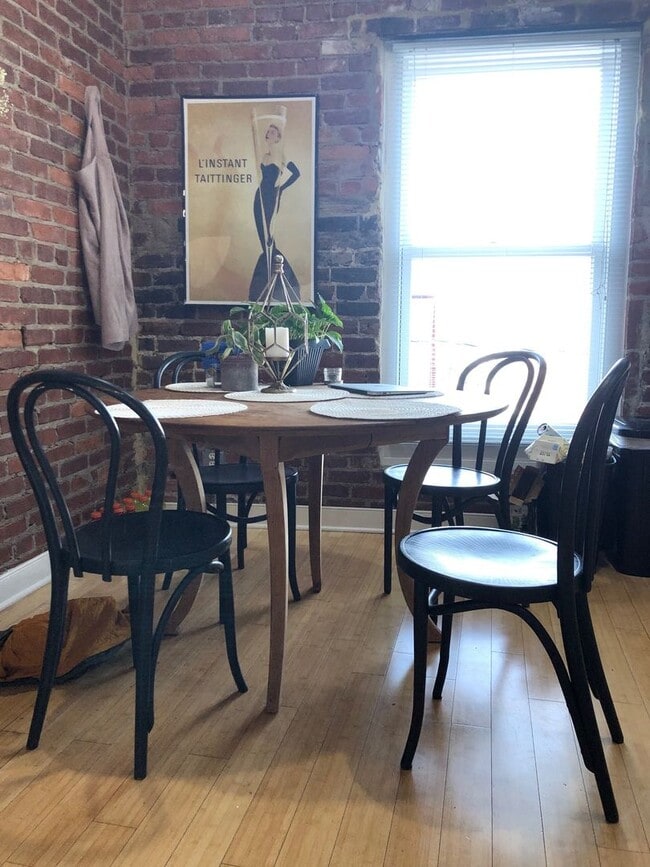 Photo - West Main Street Apartments (market st) Unit 122